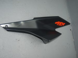 2020 KTM 1290 SUPER DUKE TAIL PIECE R/H