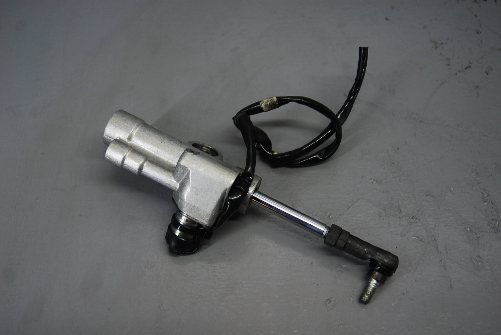 YAMAHA YZF R1 STEERING DAMPENER