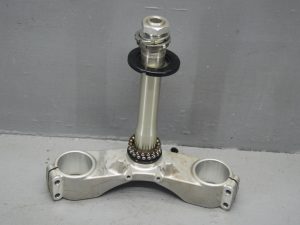 2010 KAWASAKI ZX 14 GEN 1 BOTTOM YOKE